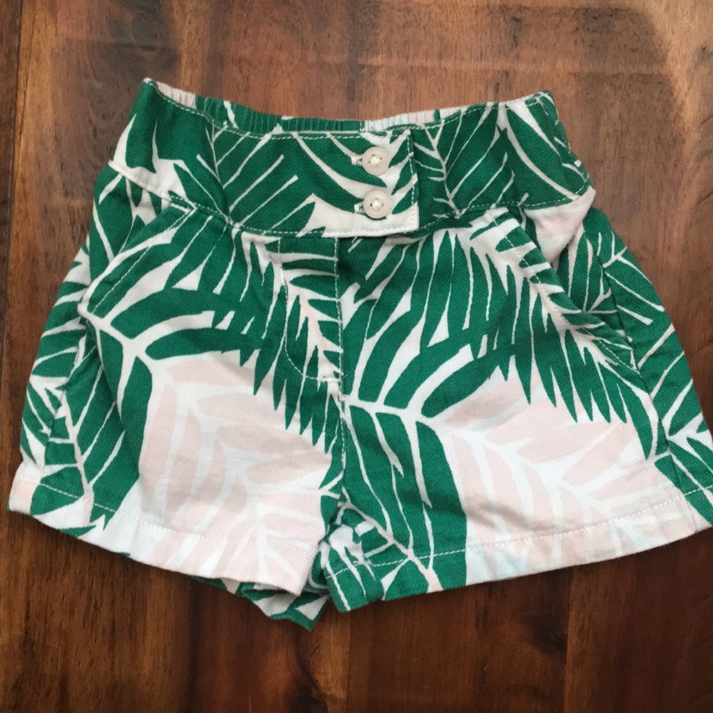 🌴🌴🌴print shorts 6-12 mo